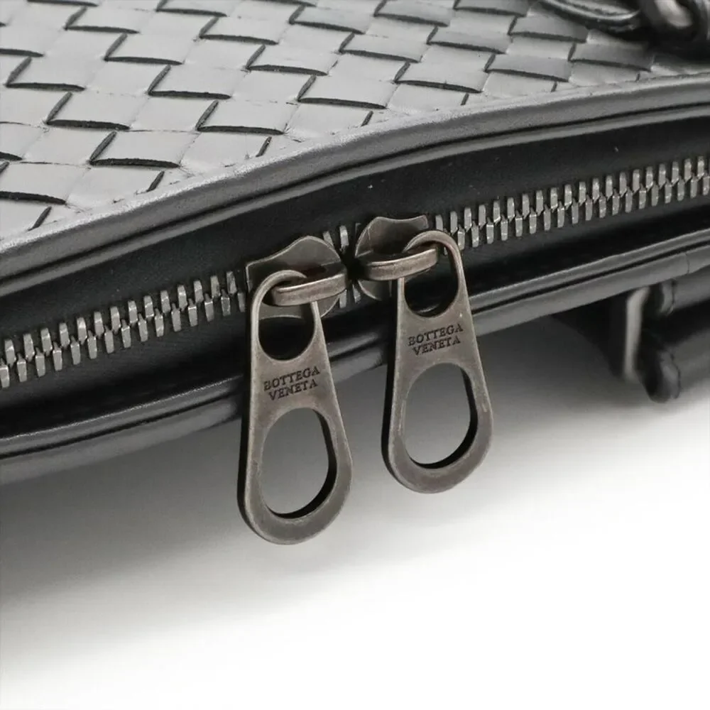 Bottega Veneta delivery duty